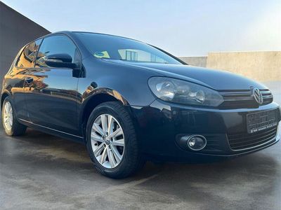 Gebraucht VW Golf VI Style 105 PS (77 kW) 2011 Schwarz Kleinwagen
