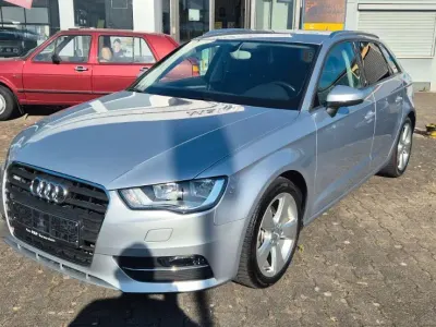 Gebraucht Audi A3 S-Line 150 PS (110 kW) 2015 Grau Limousine