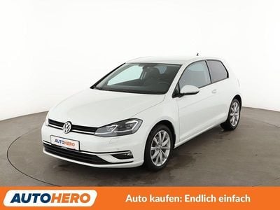 Gebraucht VW Golf VII Highline 125 PS (91 kW) 2017 Weiß Limousine
