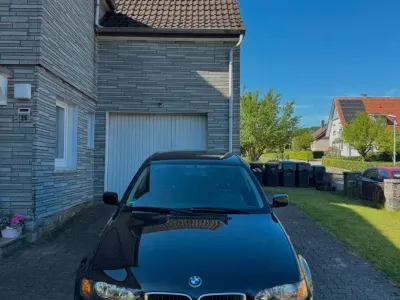 Gebraucht BMW 318 143 PS (105 kW) 2001 Schwarz Limousine