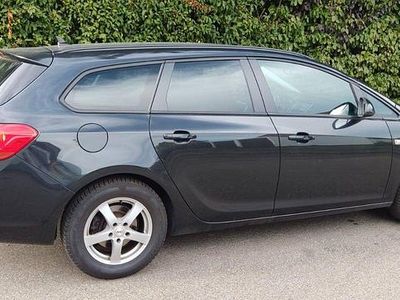 Gebraucht Opel Astra Eco 136 PS (100 kW) 2014 Schwarz Kombi