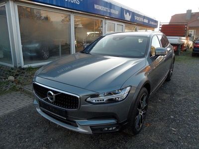 Gebraucht Volvo V90 CC Pro 190 PS (139 kW) 2019 Osmium / metallic Kombi