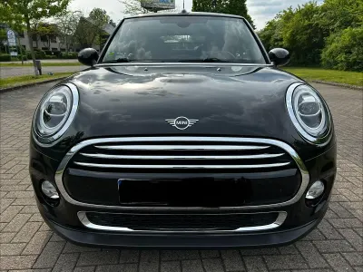 Używany Mini Cooper Chili 136 KM (100 kW) 2019 Czarny Hatchback