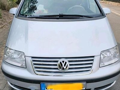VW Sharan