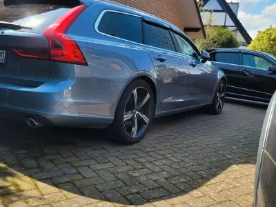 Gebraucht Volvo V90 190 PS (139 kW) 2017 Blau Kombi
