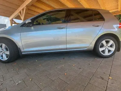 Gebraucht VW Golf VII Comfortline 105 PS (77 kW) 2013 Grau Limousine