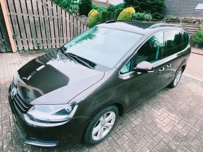 Gebraucht VW Sharan Comfortline 184 PS (135 kW) 2016 Braun Van / Kleinbus