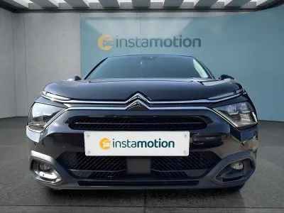 Używany Citroën e-C4 Shine 100 kW (136 KM) 2022 Czarny Sedan/Limuzyna