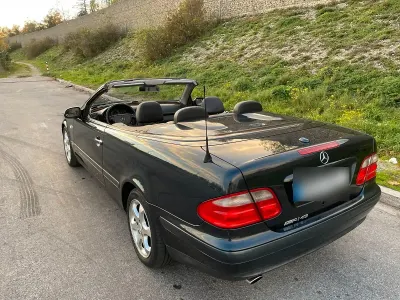 Gebraucht Mercedes C320 218 PS (160 kW) 2000 Blau Cabrio