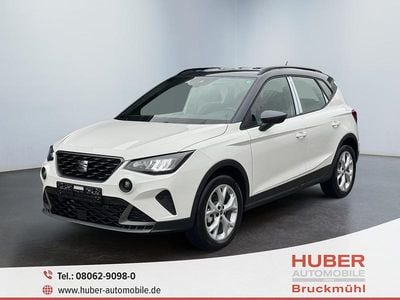 Weiß schwarzes dach Neu 2025 Seat Arona FR SUV | 24.980 € (Fairer Preis)