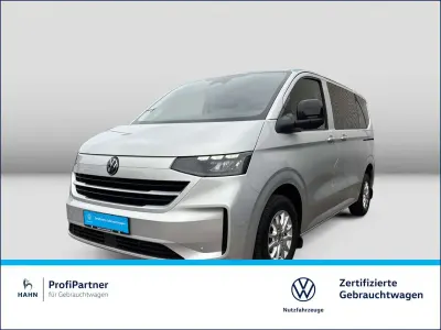 Gebraucht VW Caravelle Life 150 PS (110 kW) 2025 Grau Van