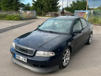 Occasion Audi A4 101 ch (74 kW) 1996 Bleue Berline