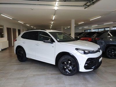 Usata VW Tiguan R-line 150 CV (110 kW) 2024 Bianco SUV
