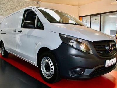 Weiß Gebraucht 2023 Mercedes Vito Van | 25.585 €