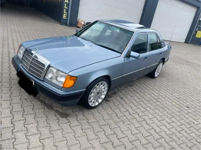 Gebraucht Mercedes E200 122 PS (89 kW) 1990 Limousine