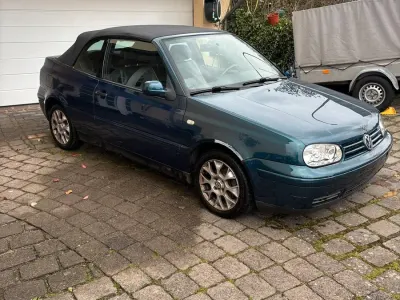 Używany VW Golf Classicline 115 KM (84 kW) 2002 Andere farben Kabriolet