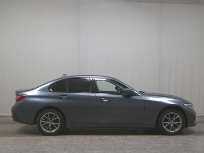 Usata BMW 320 Sport Line 190 CV (139 kW) 2020 Grigio Berlina