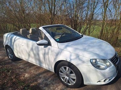 Gebraucht VW Eos 122 PS (89 kW) 2009 Weiß Cabrio