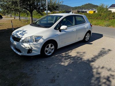 Toyota Auris Hybrid