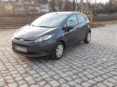 Gebraucht Ford Fiesta 62 PS (45 kW) 2009 Grau Kleinwagen
