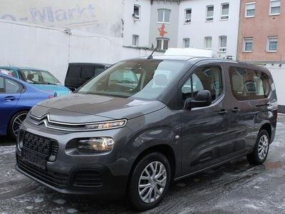 Grau Gebraucht 2019 Citroën Berlingo Feel Van / Kleinbus | 11.400 € (Guter Preis)