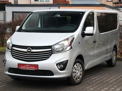Gebraucht Opel Vivaro 145 PS (106 kW) 2018 Silber Van / Kleinbus