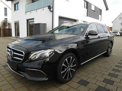Schwarz Gebraucht 2019 Mercedes E300 Kombi | 23.990 € (Fairer Preis)