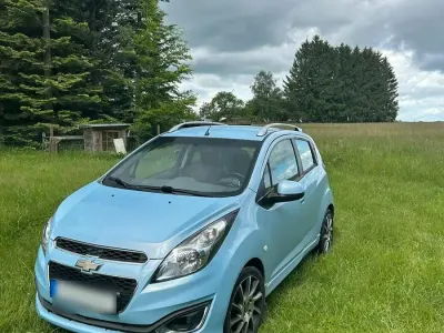 Gebraucht Chevrolet Spark 81 PS (59 kW) 2013 Blau Kleinwagen
