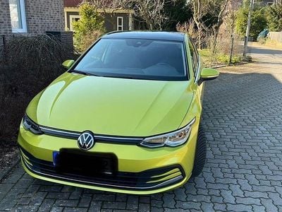 Gebraucht VW Golf VII Style 150 PS (110 kW) 2020 Gelb Limousine