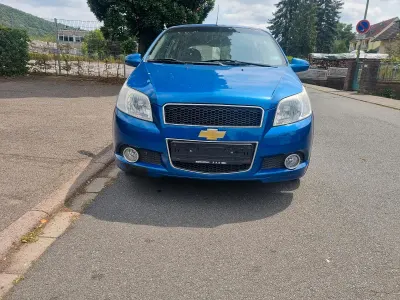 Gebraucht Chevrolet Aveo 101 PS (74 kW) 2009 Blau Limousine