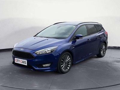 Blau Gebraucht 2018 Ford Focus ST-Line Kombi | 8.250 € (Guter Preis)