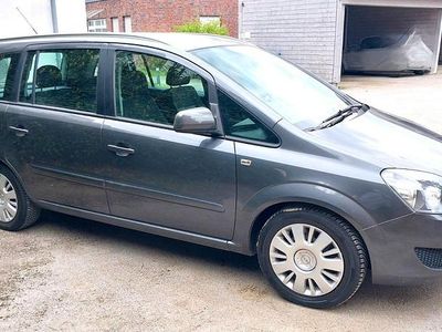 Second-hand Opel Zafira 116 CP (85 kW) 2012 Gri Monovolum
