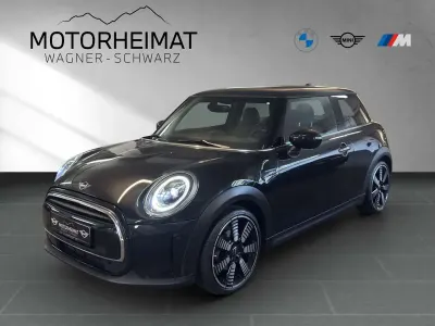 Używany Mini Cooper Classic 136 KM (100 kW) 2022 Czarny Hatchback