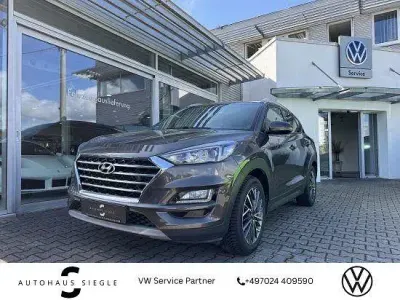 Gebraucht Hyundai Tucson Trend 136 PS (100 kW) 2020 Grau SUV
