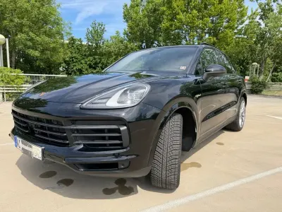 Second-hand Porsche Cayenne Platinum Edition 462 CP (339 kW) 2022 Negru SUV