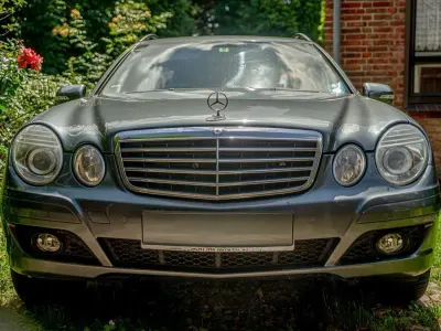 Gebraucht Mercedes E280 Avantgarde 190 PS (139 kW) 2007 Grau Kombi