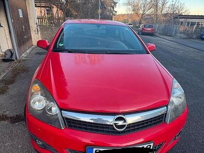 Gebraucht Opel Astra 115 PS (84 kW) 2007 Rot Coupé