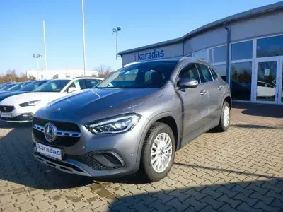 Używany Mercedes GLA200 163 KM (119 kW) 2020 Szary SUV