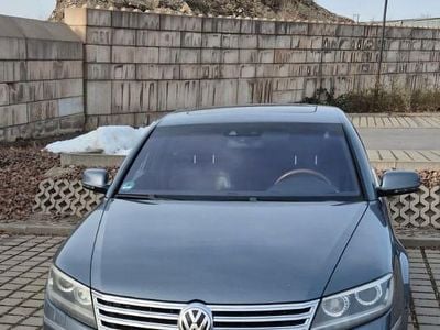 Gebraucht VW Phaeton 239 PS (175 kW) 2012 Grau Limousine