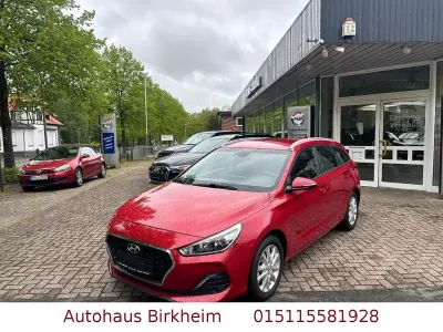 Gebraucht Hyundai i30 Edition 136 PS (100 kW) 2019 Rot Kombi