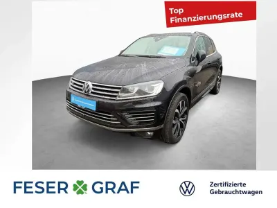 Gebraucht VW Touareg Basis 262 PS (192 kW) 2017 Deep black perleffekt SUV