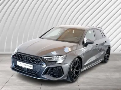Gebraucht Audi RS3 Sport 400 PS (294 kW) 2023 Daytonagrau perleffekt Limousine