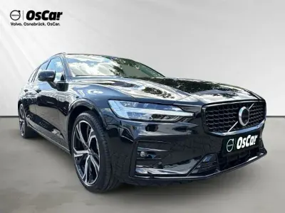 Gebraucht Volvo V60 145 PS (106 kW) 2025 Kombi