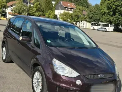 Gebraucht Ford S-MAX ST 140 PS (102 kW) 2009 Rot Van / Kleinbus
