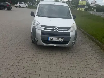 Gebraucht Citroën Berlingo 98 PS (72 kW) 2013 Weiß Van / Kleinbus