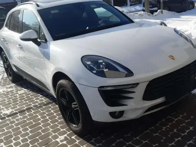 Gebraucht Porsche Macan 252 PS (185 kW) 2019 Weiß SUV