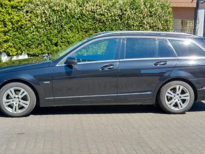 Gebraucht Mercedes C200 Elegance 136 PS (100 kW) 2009 Schwarz Kombi