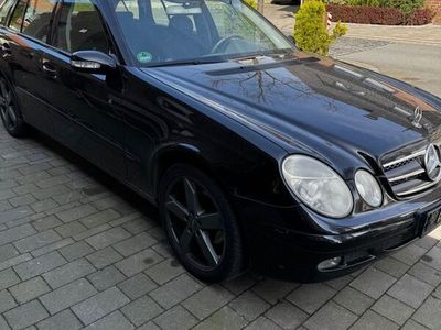 gebraucht Mercedes E200 KOMPRESSOR T CLASSIC Classic