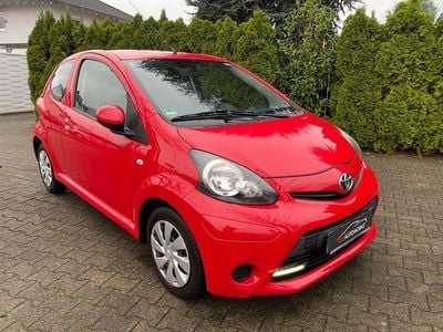Gebraucht Toyota Aygo Cool 68 PS (50 kW) 2014 Rot Kleinwagen