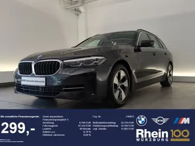 Gebraucht BMW 520 Sport Line 190 PS (139 kW) 2023 Grau Limousine